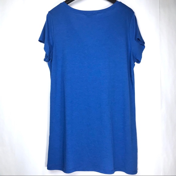 4/$25 Vince. Blue Pima Cotton Relaxed V-neck Tee - Picture 3 of 8